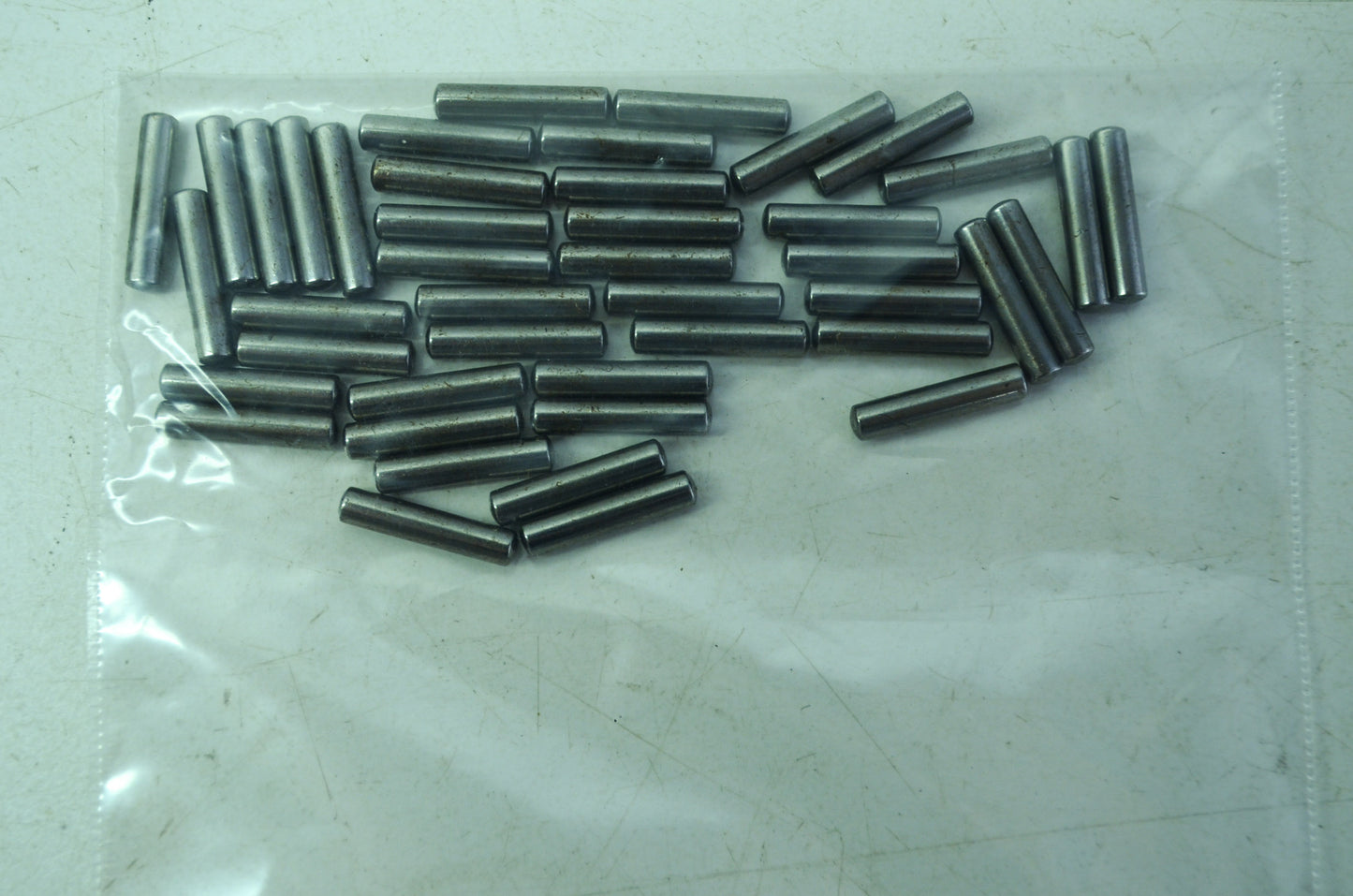 OEM Harley-Davidson 9086 Roller Qty 44 NOS