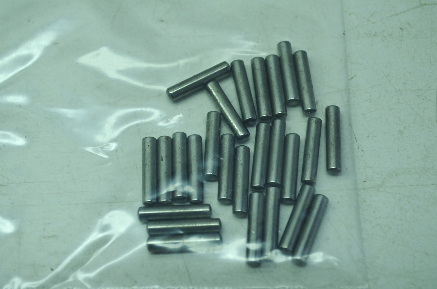 OEM Harley-Davidson 9086 Roller Qty 27 NOS