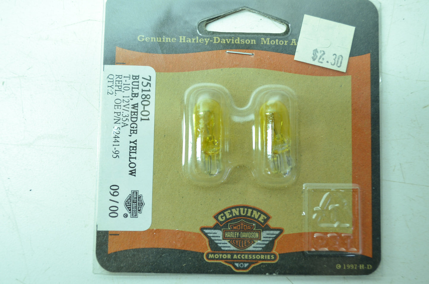 OEM Harley-Davidson 75180-01 Bulb Type T-3 1/4 #168 Yellow NOS