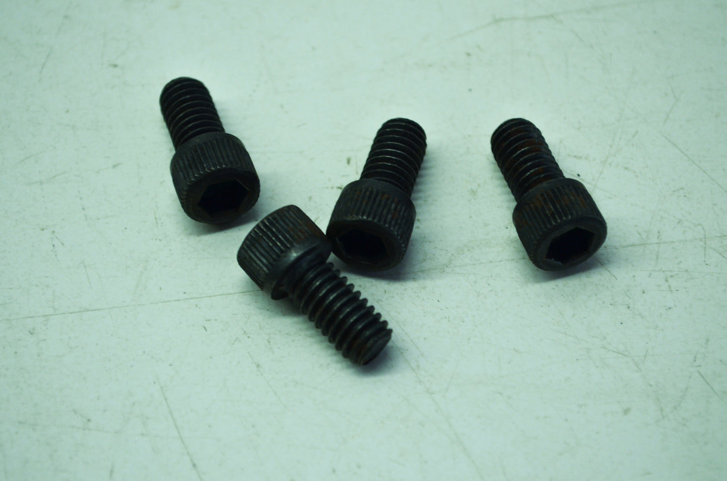 OEM Harley-Davidson 3413 Cap Screw Qty 4 NOS