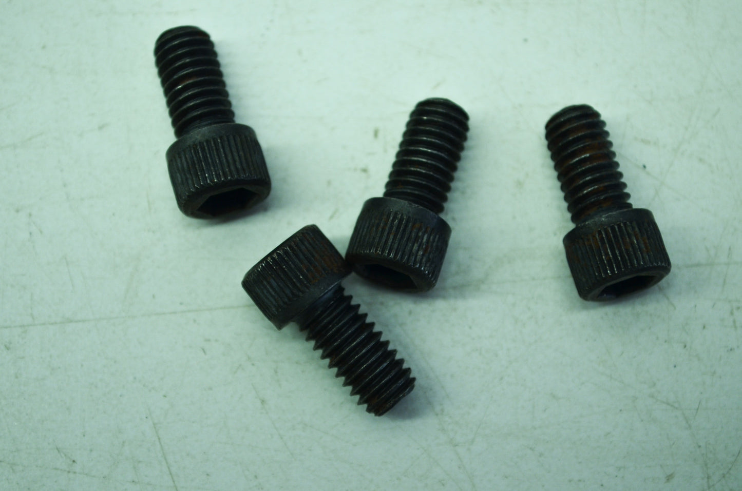 OEM Harley-Davidson 3413 Cap Screw Qty 4 NOS