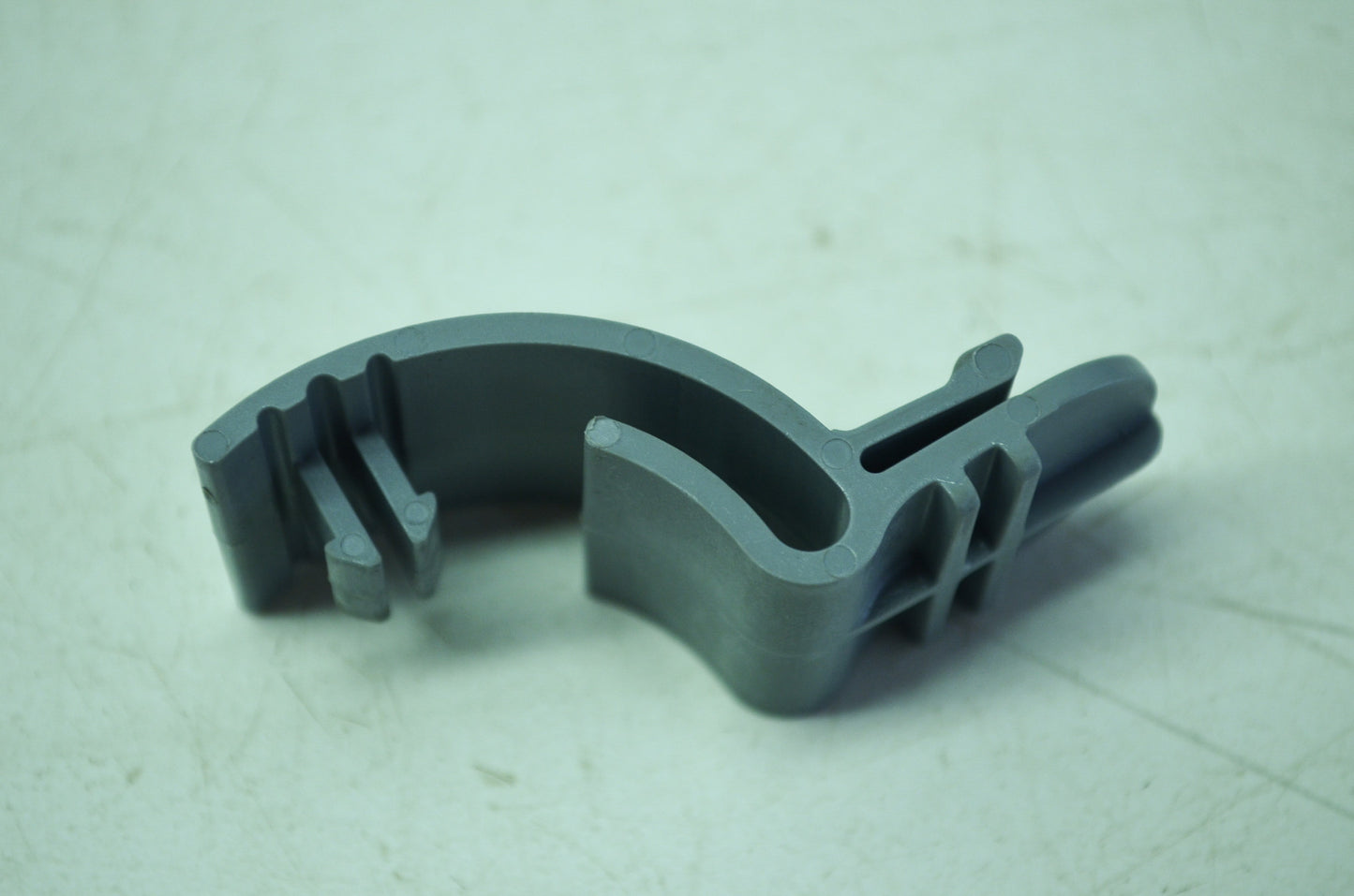 Left rear Side Cover Mounting Clip NOS