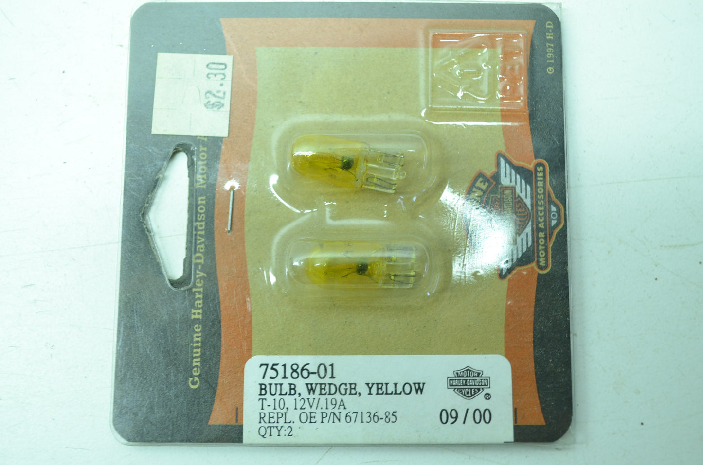 OEM Harley-Davidson 75186-01 Bulb Type T-3 1/4 #161 Yellow NOS