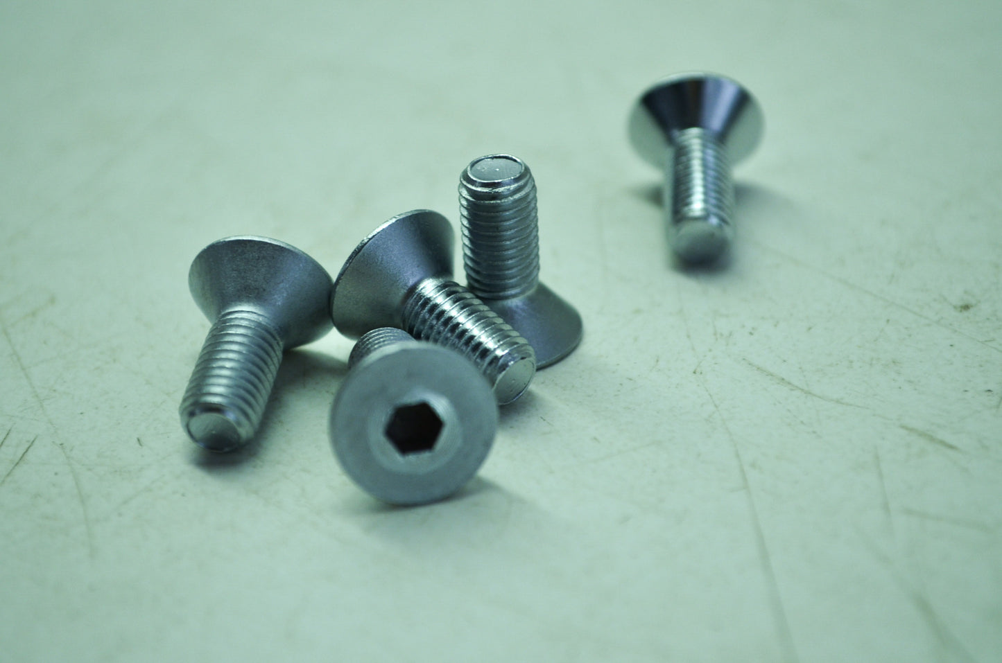 OEM Harley-Davidson 2008 Screw Qty 5 NOS