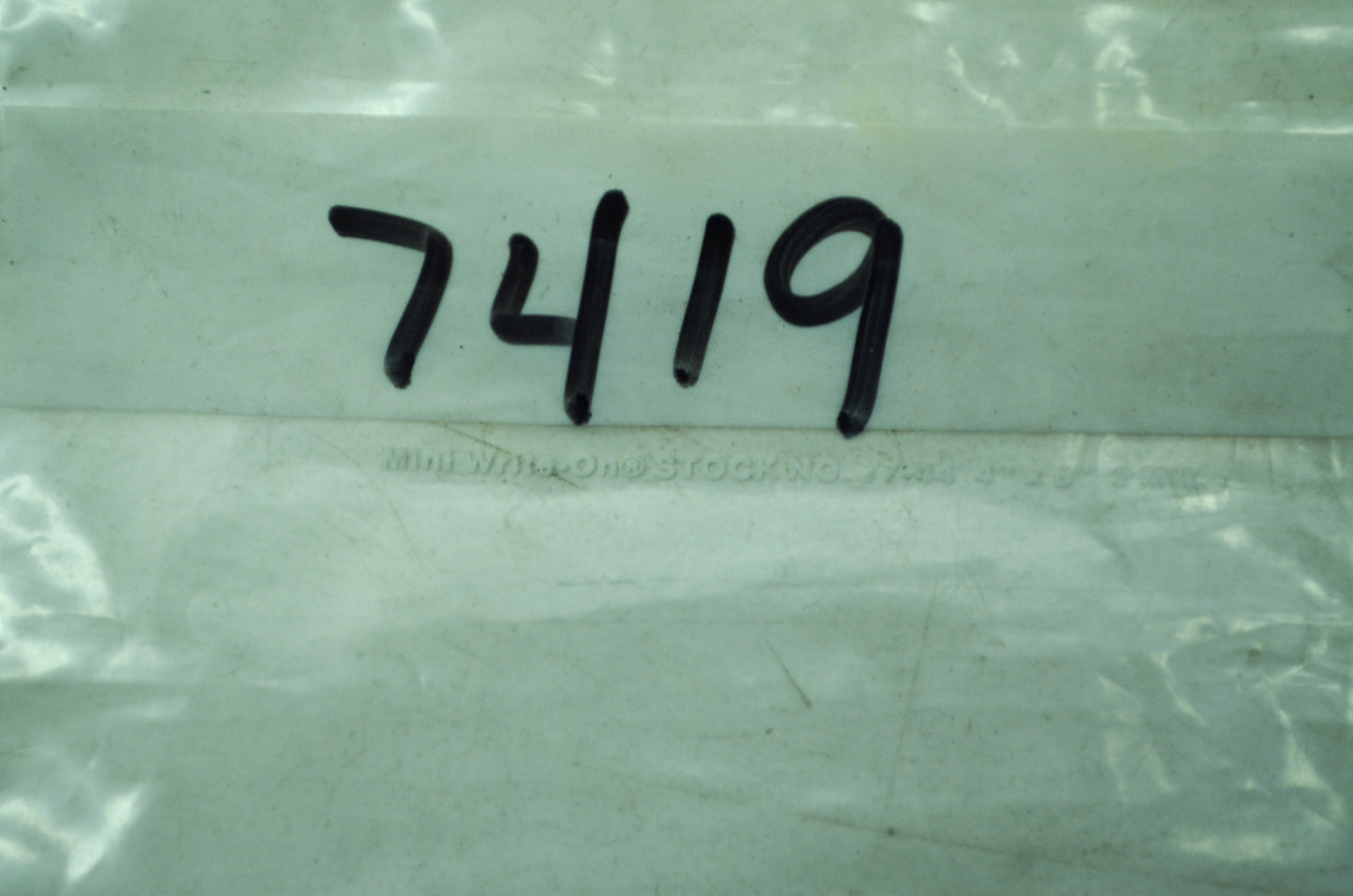 OEM Harley-Davidson 7419 Rubber Washer Qty 2 NOS