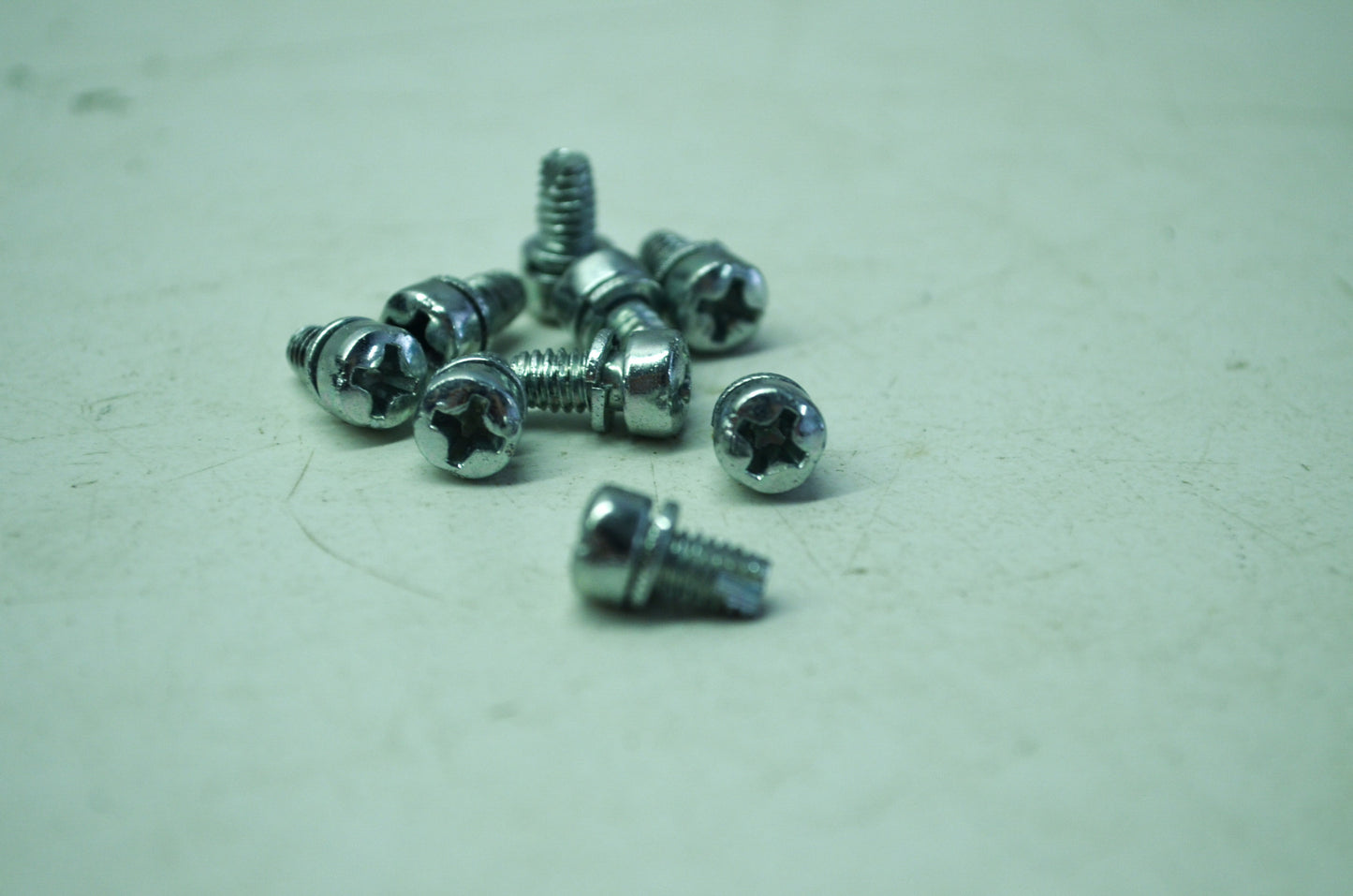 OEM Harley-Davidson 1046 Self Tapping Screw Qty 9 NOS