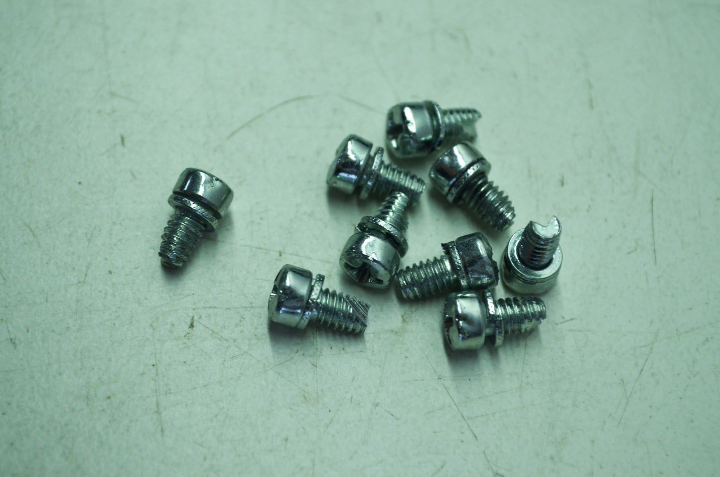 OEM Harley-Davidson 1046 Self Tapping Screw Qty 9 NOS