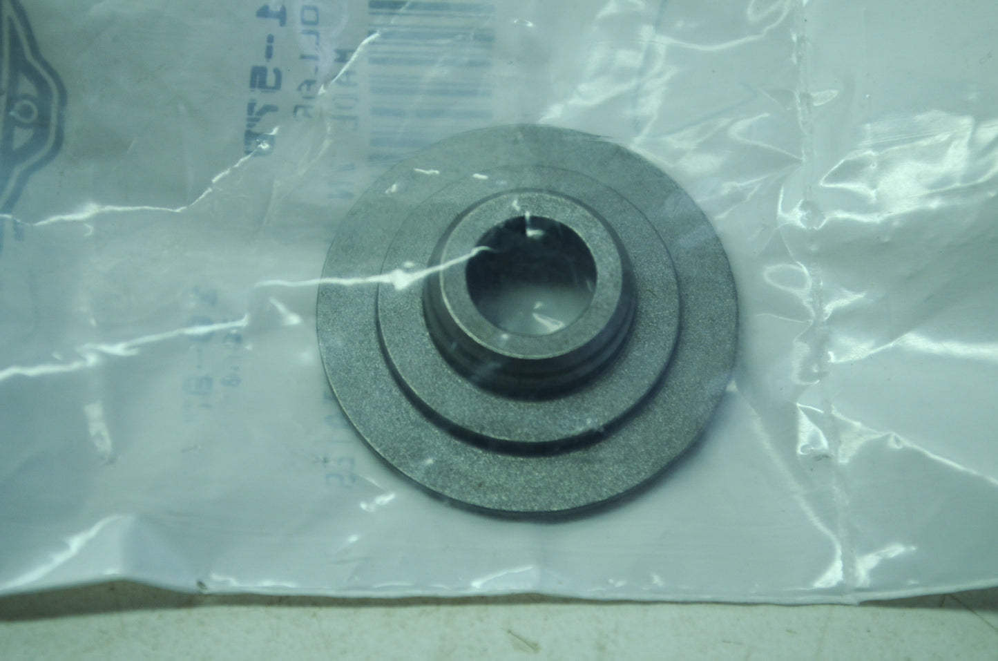 OEM Harley-Davidson 18221-57B Upper Valve Spring Collar NOS