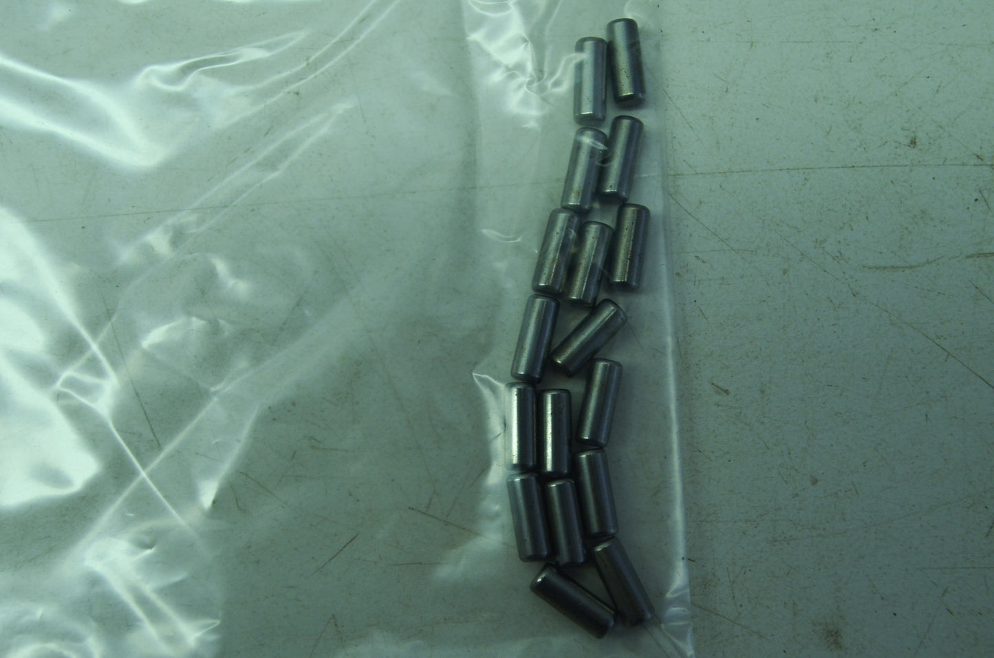 OEM Harley-Davidson 9161 Roller Qty 17 NOS