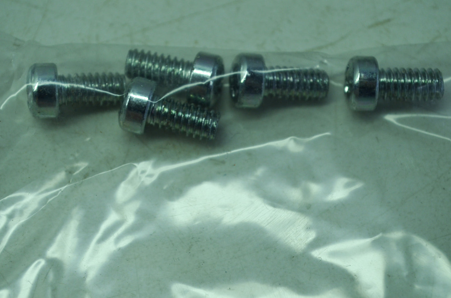 OEM Harley-Davidson 2902 Screw Qty 5 NOS