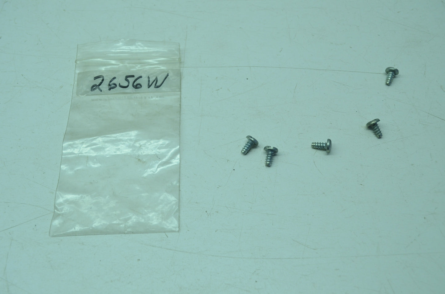 OEM Harley-Davidson 2656W Screw Qty 5 NOS
