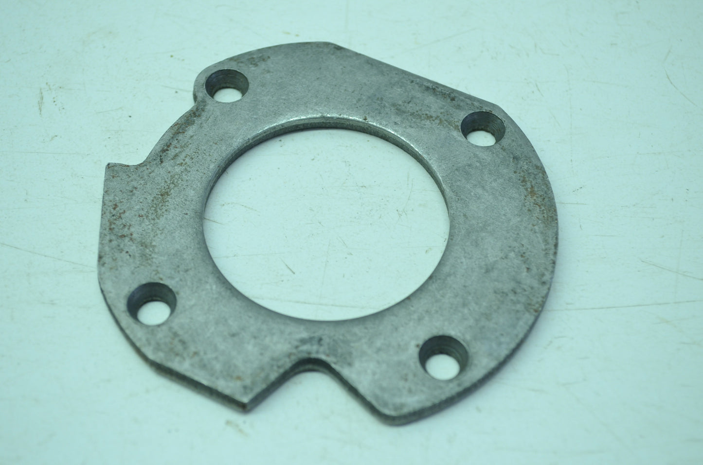 Retaining Plate NOS