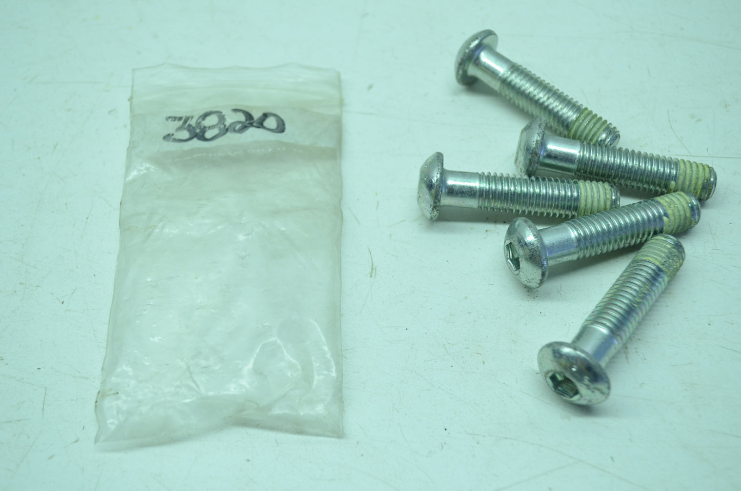 OEM Harley-Davidson 3820 Torx Recess Button Head Screw Qty 5 NOS