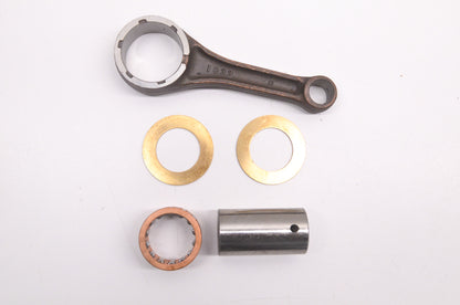 New OEM Kawasaki 13044-5026 Connecting Rod Kit NOS