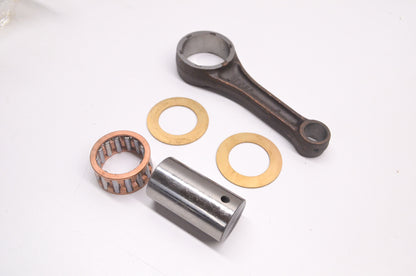 New OEM Kawasaki 13044-5026 Connecting Rod Kit NOS