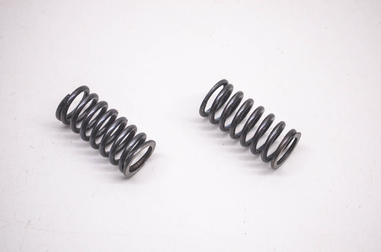 New OEM Kawasaki 92081-1637 Spring Qty 2 NOS