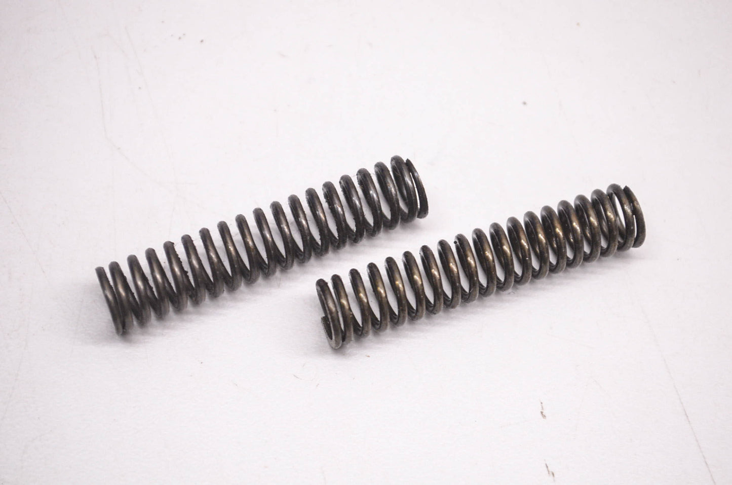 New OEM Kawasaki 92081-1302 Cam Chain Tensioner Spring Qty 2 NOS