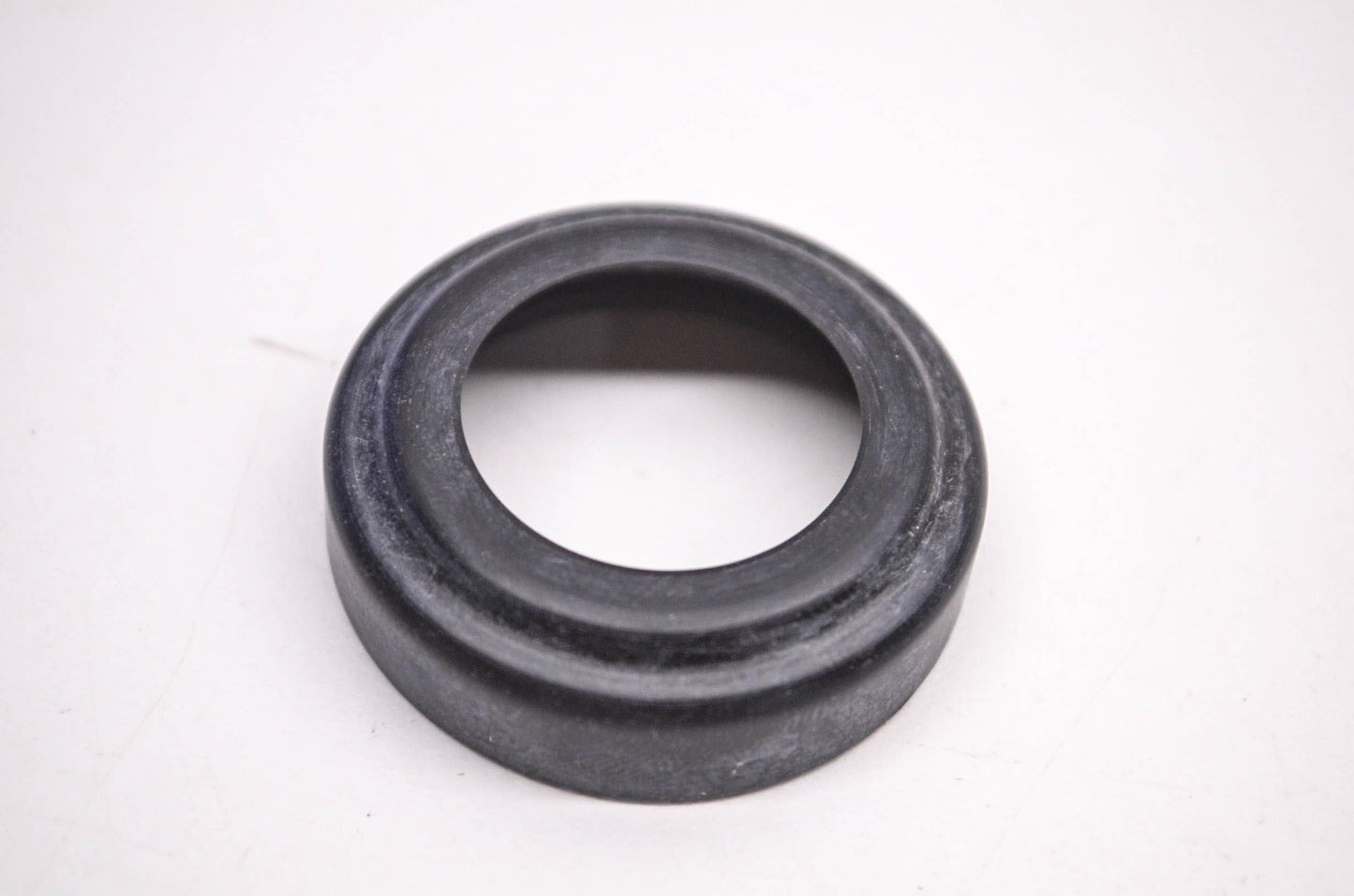 New OEM Kawasaki 92093-1004 Oil Seal NOS