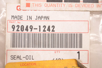 New OEM Kawasaki 92049-1242 Oil Seal NOS