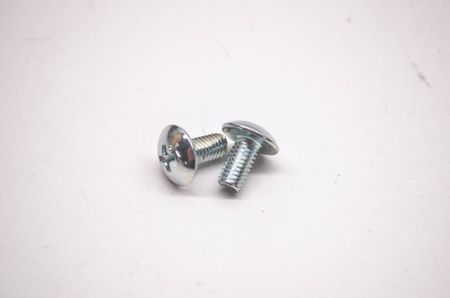 New OEM Kawasaki 92009-1186 Seat Cover Screws Qty 2 NOS