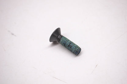 New OEM Kawasaki 92009-1305 Screw 5x16 NOS