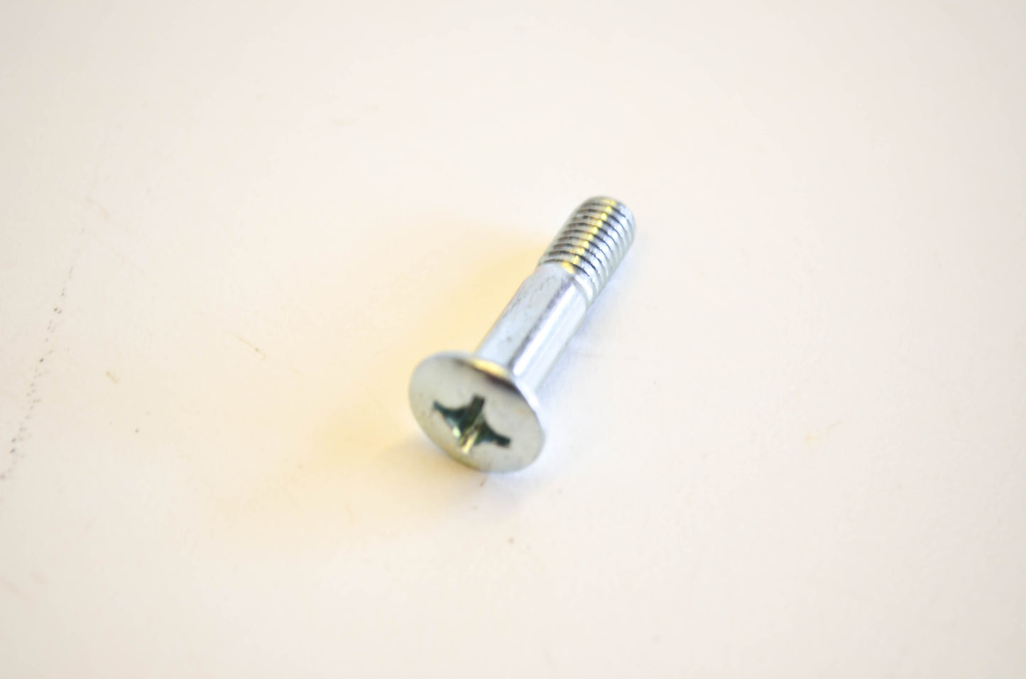 New OEM Kawasaki 92009-1607 Screw NOS