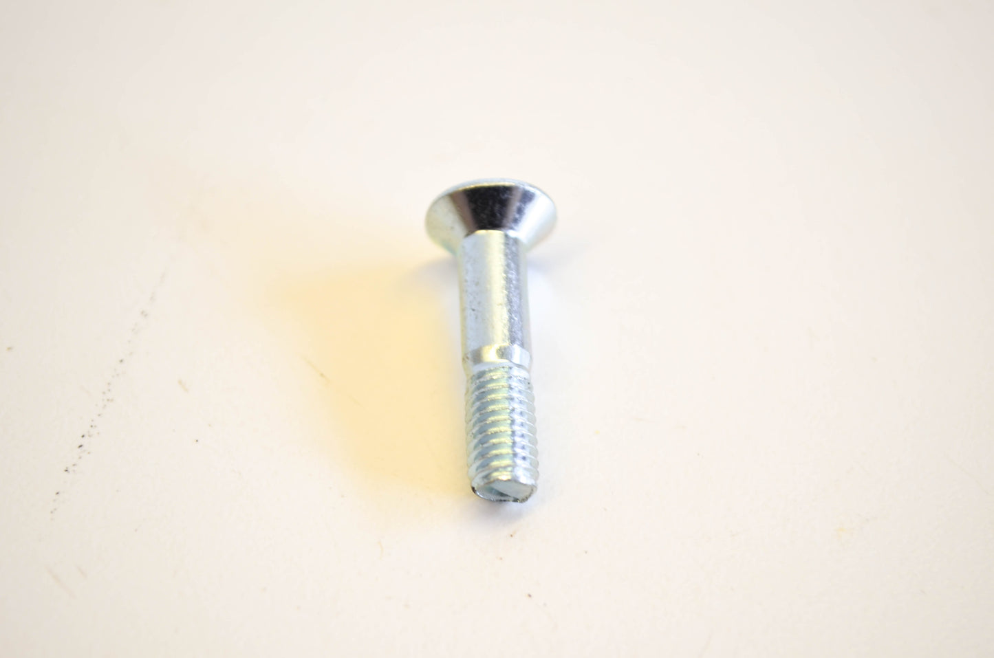 New OEM Kawasaki 92009-1607 Screw NOS
