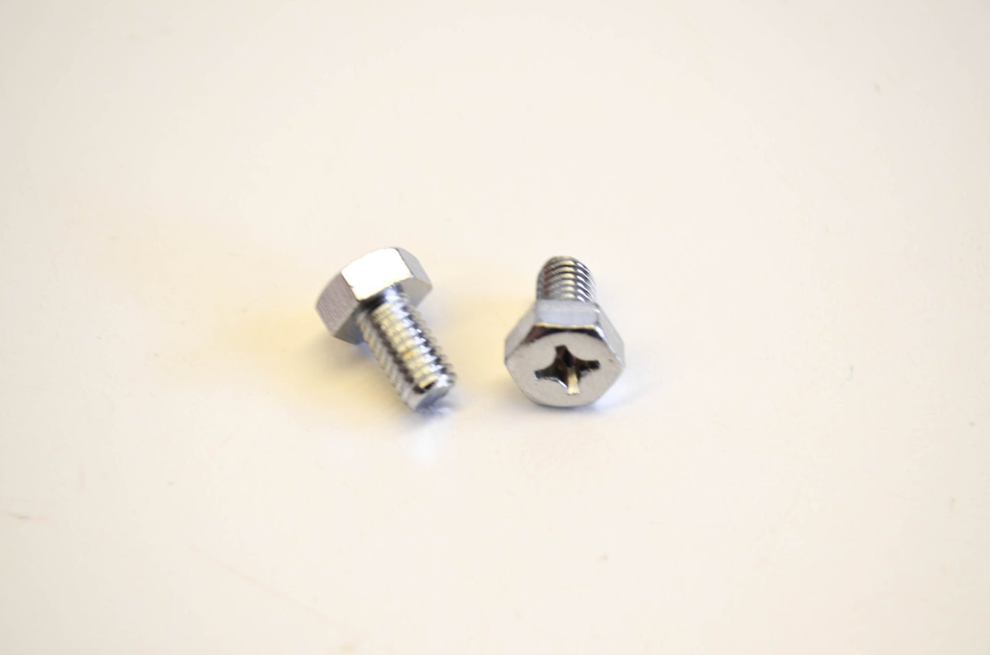 New OEM Kawasaki 92001-137 Bolt Qty 2 NOS