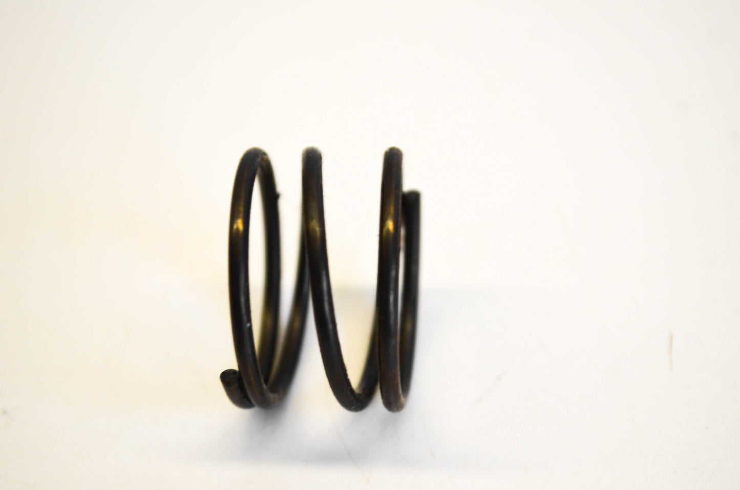 New OEM Kawasaki 92081-1018 Oil Filter Spring NOS