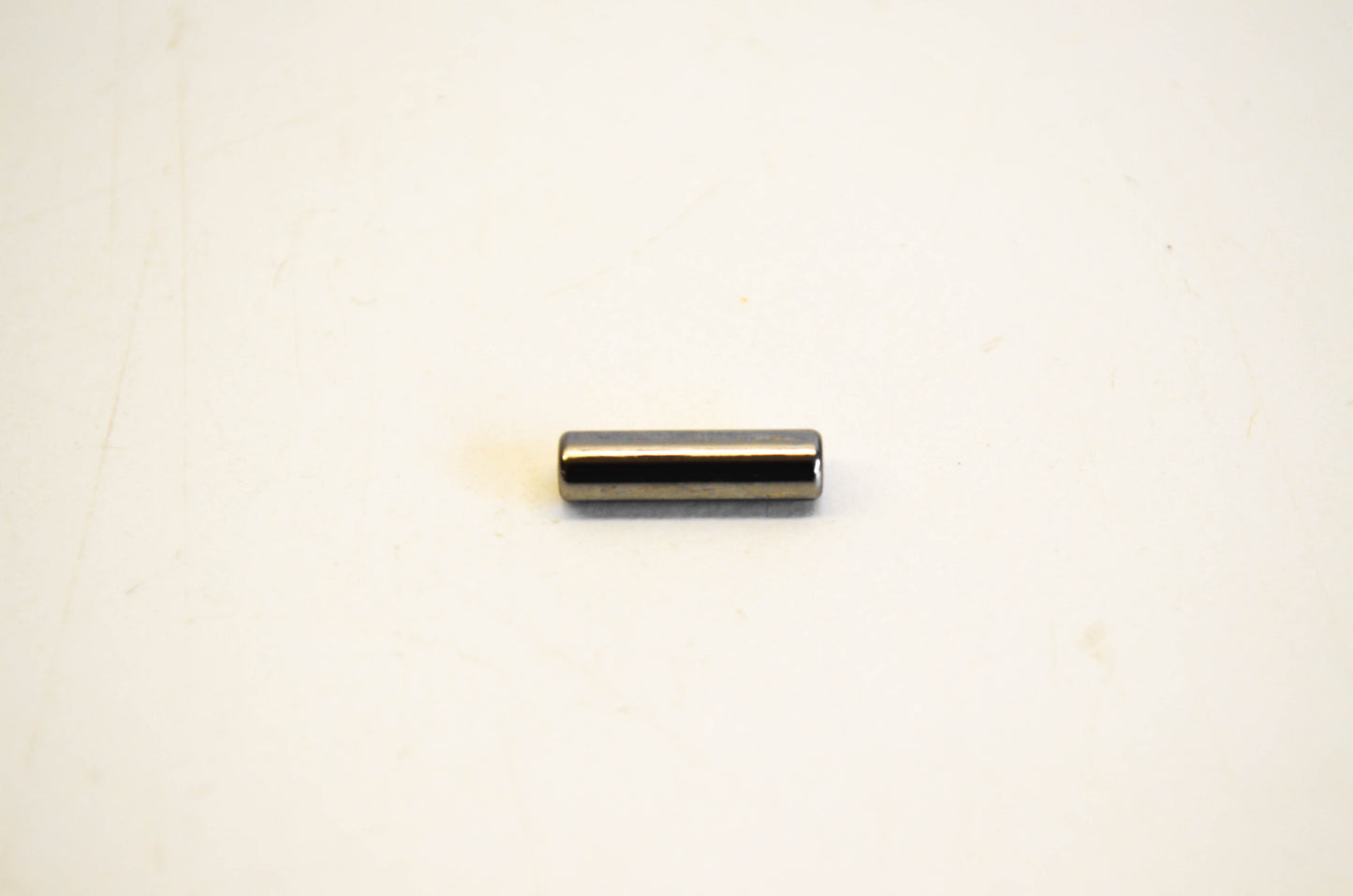 New OEM Kawasaki 92122-1148 Roller NOS