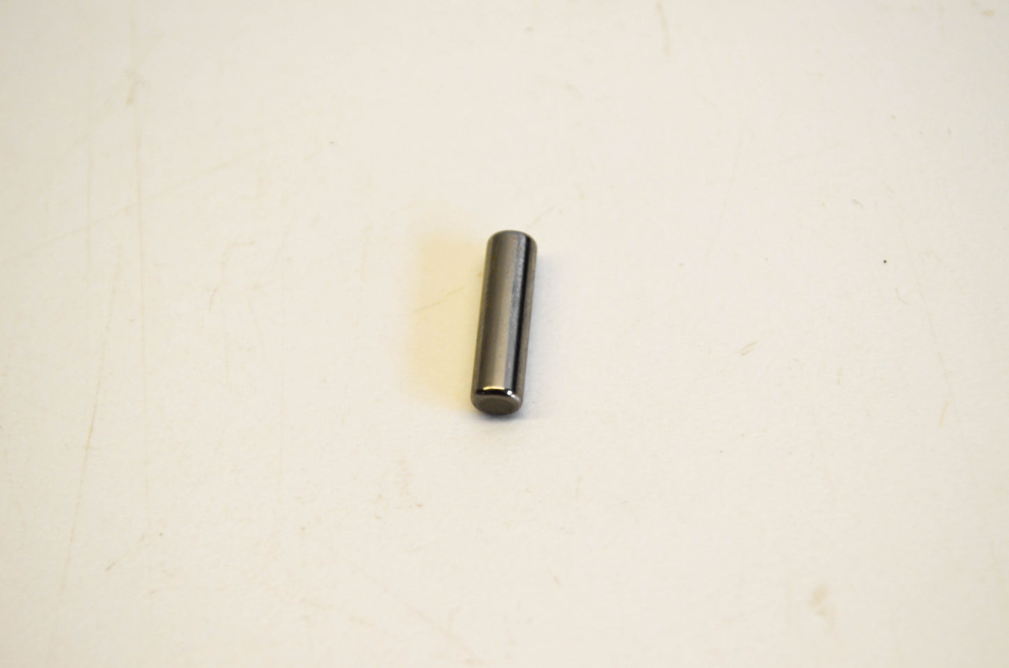 New OEM Kawasaki 92122-1148 Roller NOS