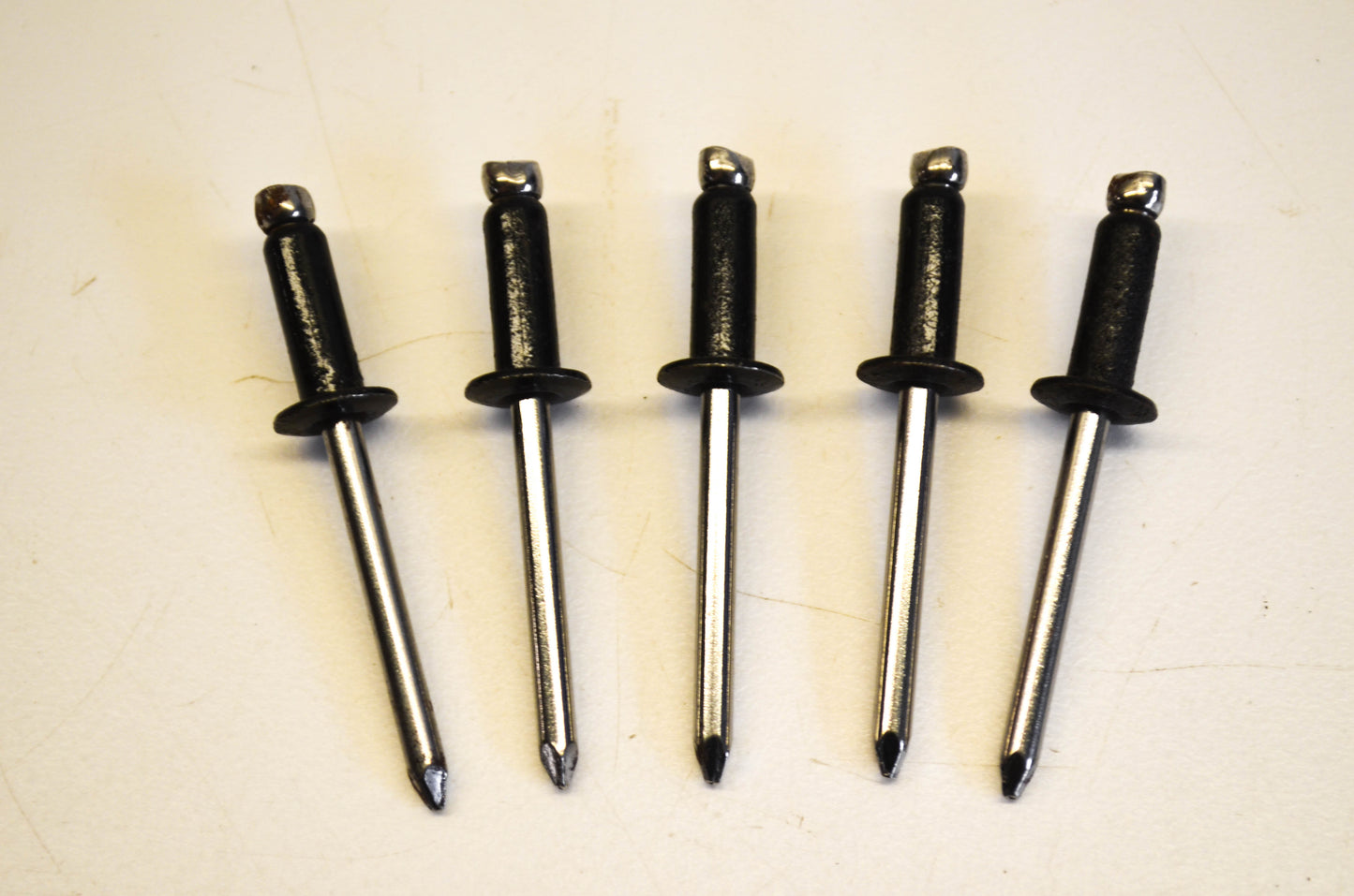 New OEM Arctic Cat 8060-708 Rivets Qty 5 NOS