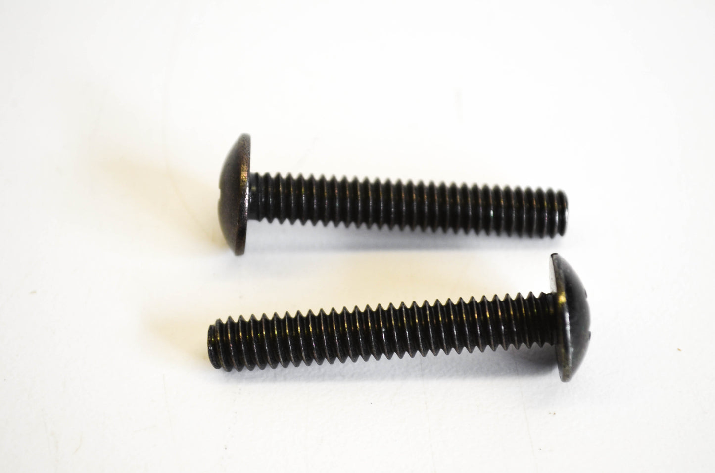 New OEM Arctic Cat 8007-615 Machine Screws Qty 2 NOS