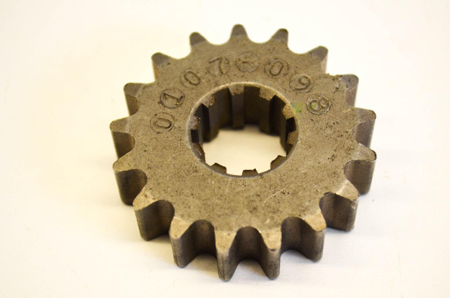 New OEM Arctic Cat 0107-098 Sprocket 17T NOS