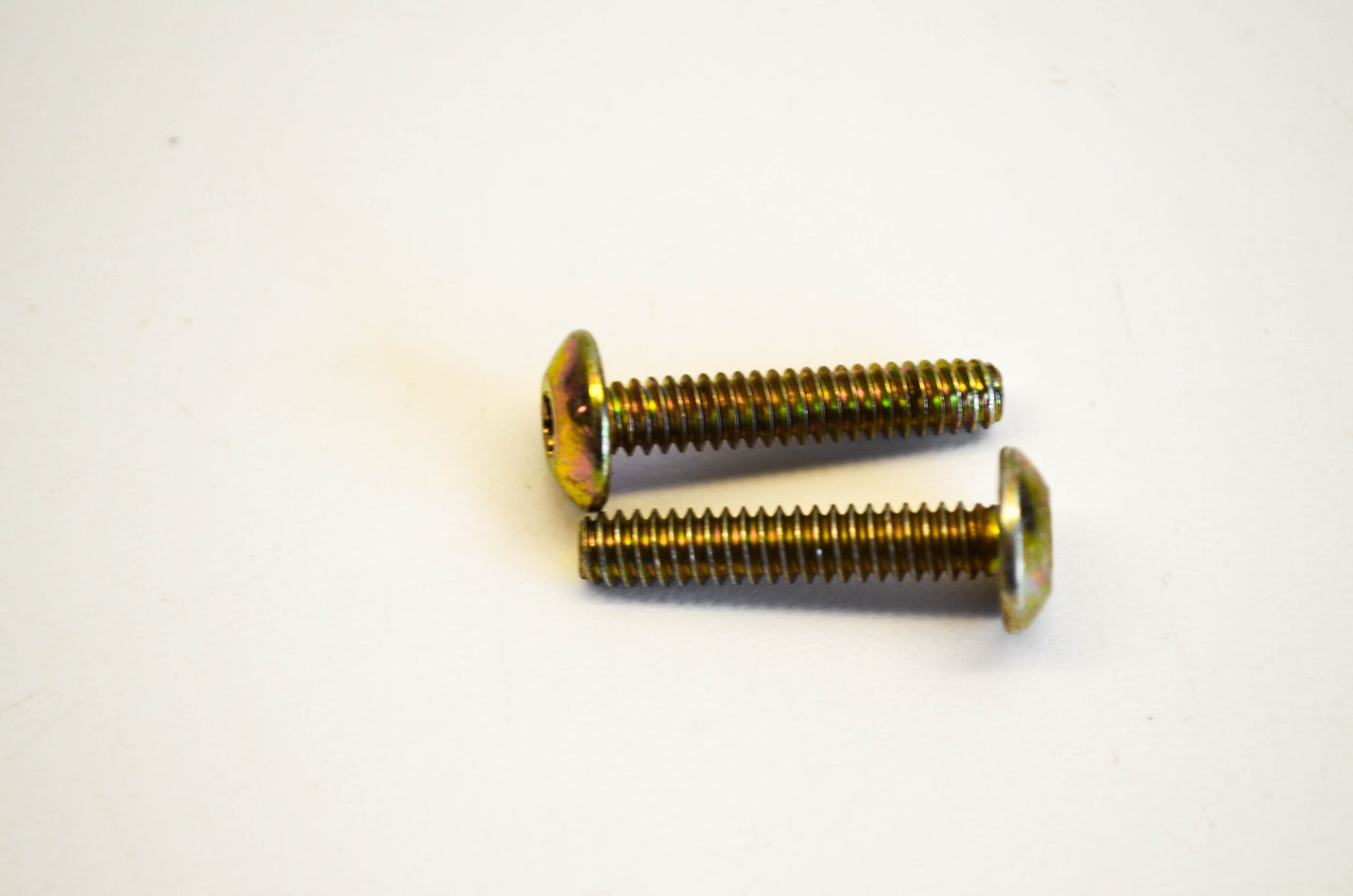 New OEM Arctic Cat 8017-402 Machine Screw QTY 2 NOS
