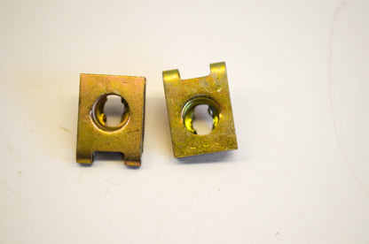New OEM Arctic Cat 0123-210 Receptacle Clip Qty 2 NOS