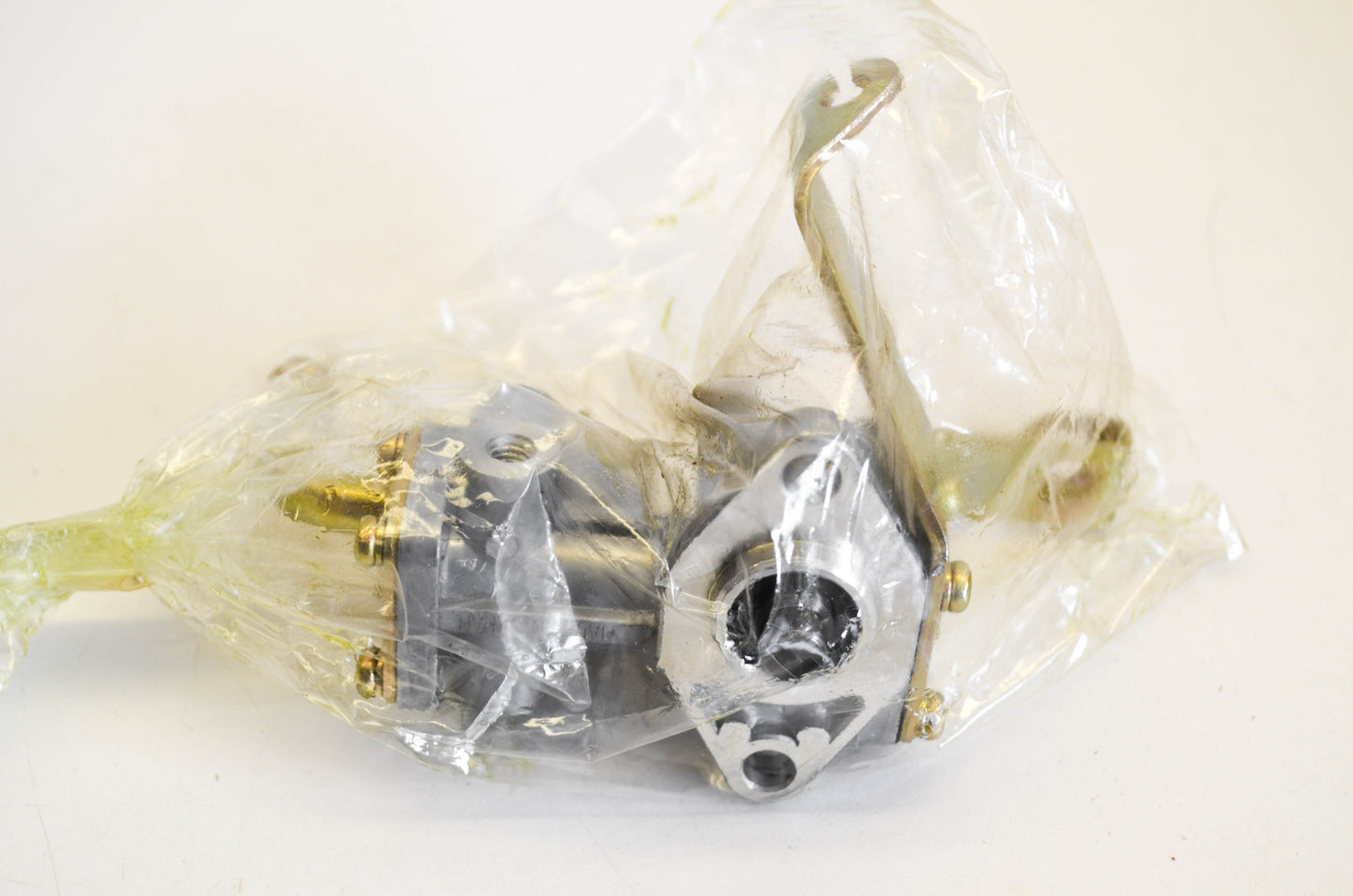 New OEM Arctic Cat 3005-881 Oil Pump Assembly NOS
