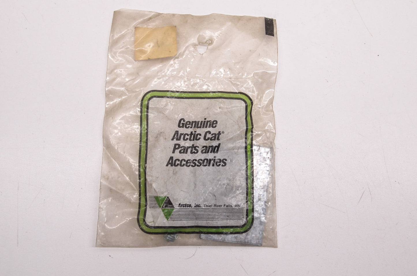 New OEM Arctic Cat 0696-028 Hold Down Plate Assembly NOS