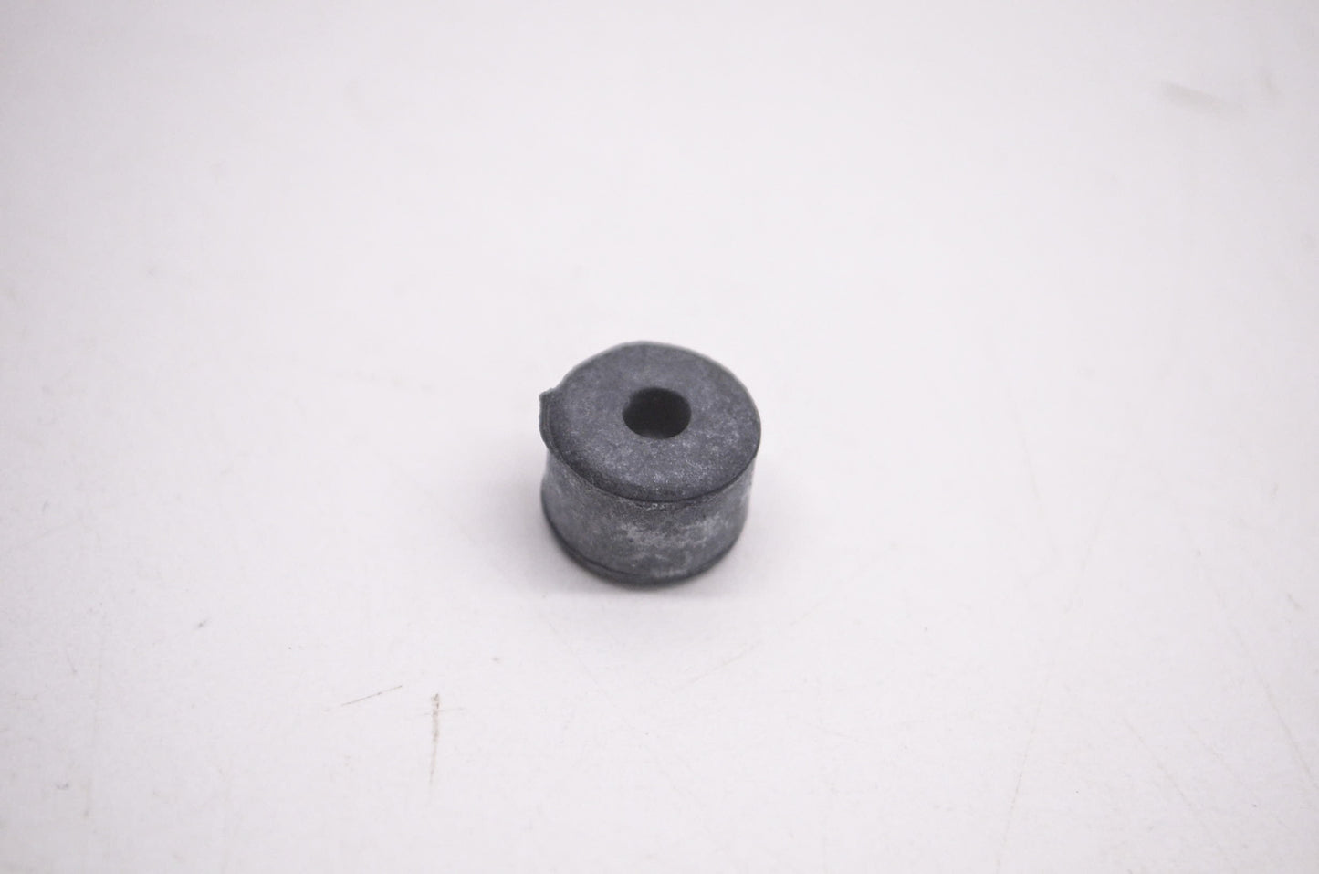 New OEM Suzuki 11273-24B00 Head Cover Cap Cushion NOS