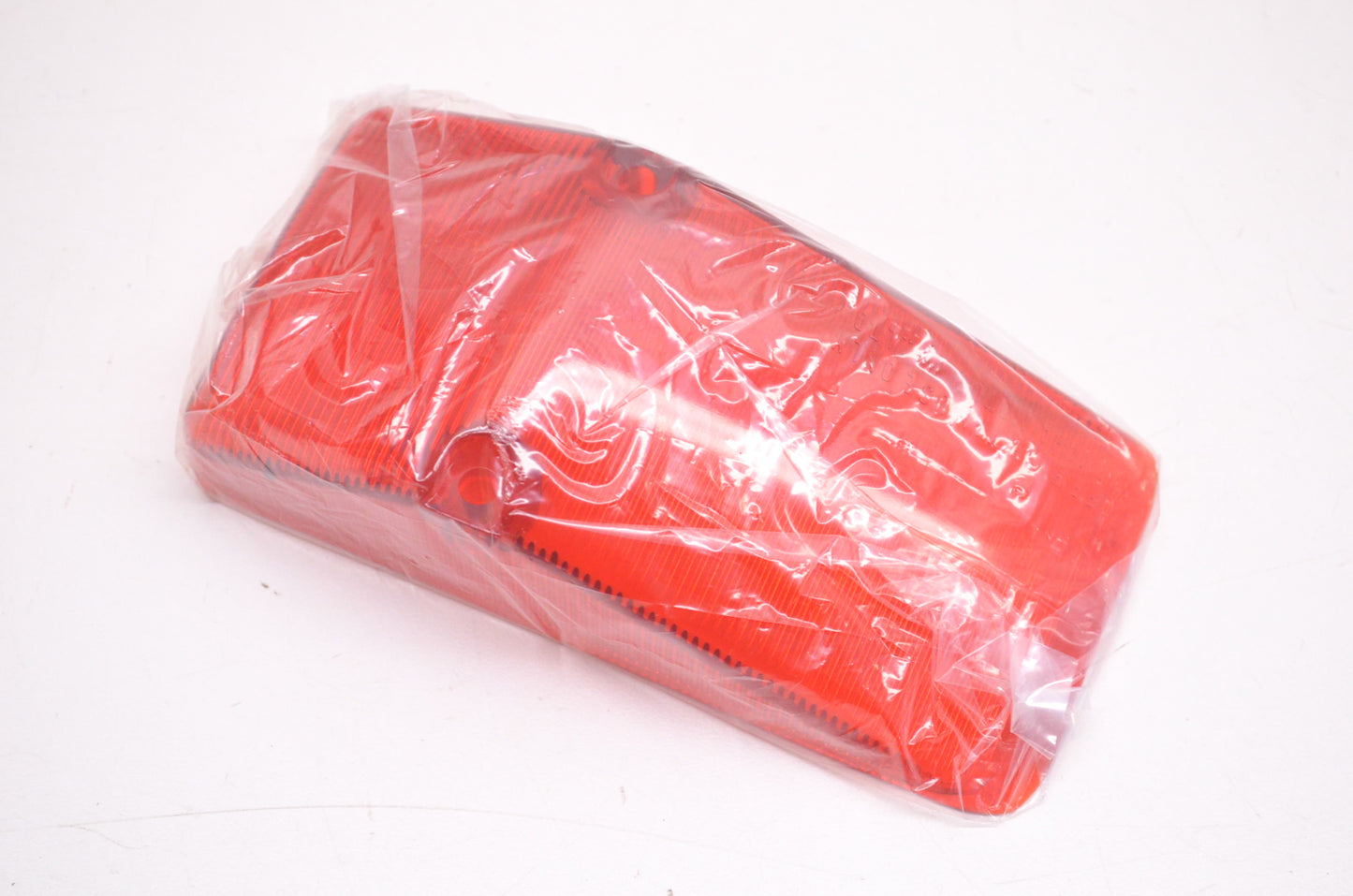 OEM Yamaha 4V5-84521-00-00 Taillight Lens NOS