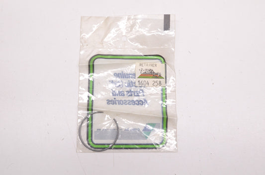 New OEM Arctic Cat 1604-258 Retainer NOS