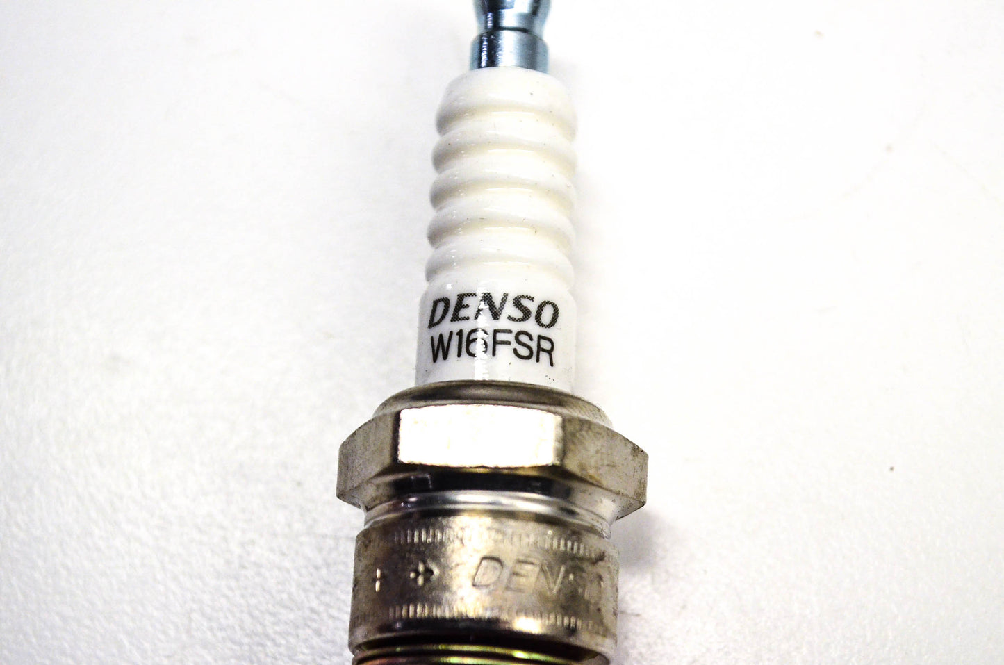 Denso W16FSR, 3033 Spark Plug NOS
