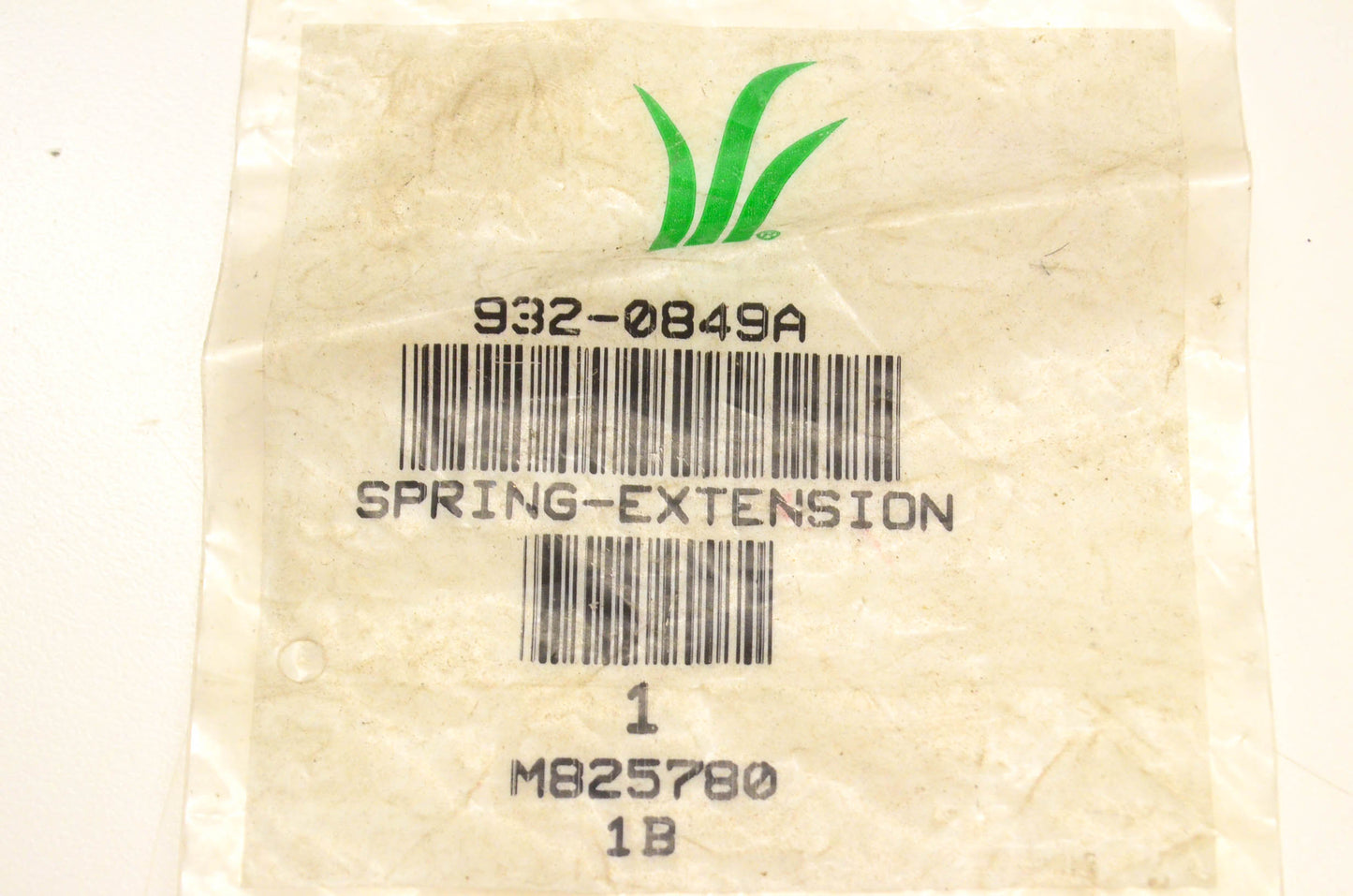MTD 932-0849A, M825780 Spring NOS