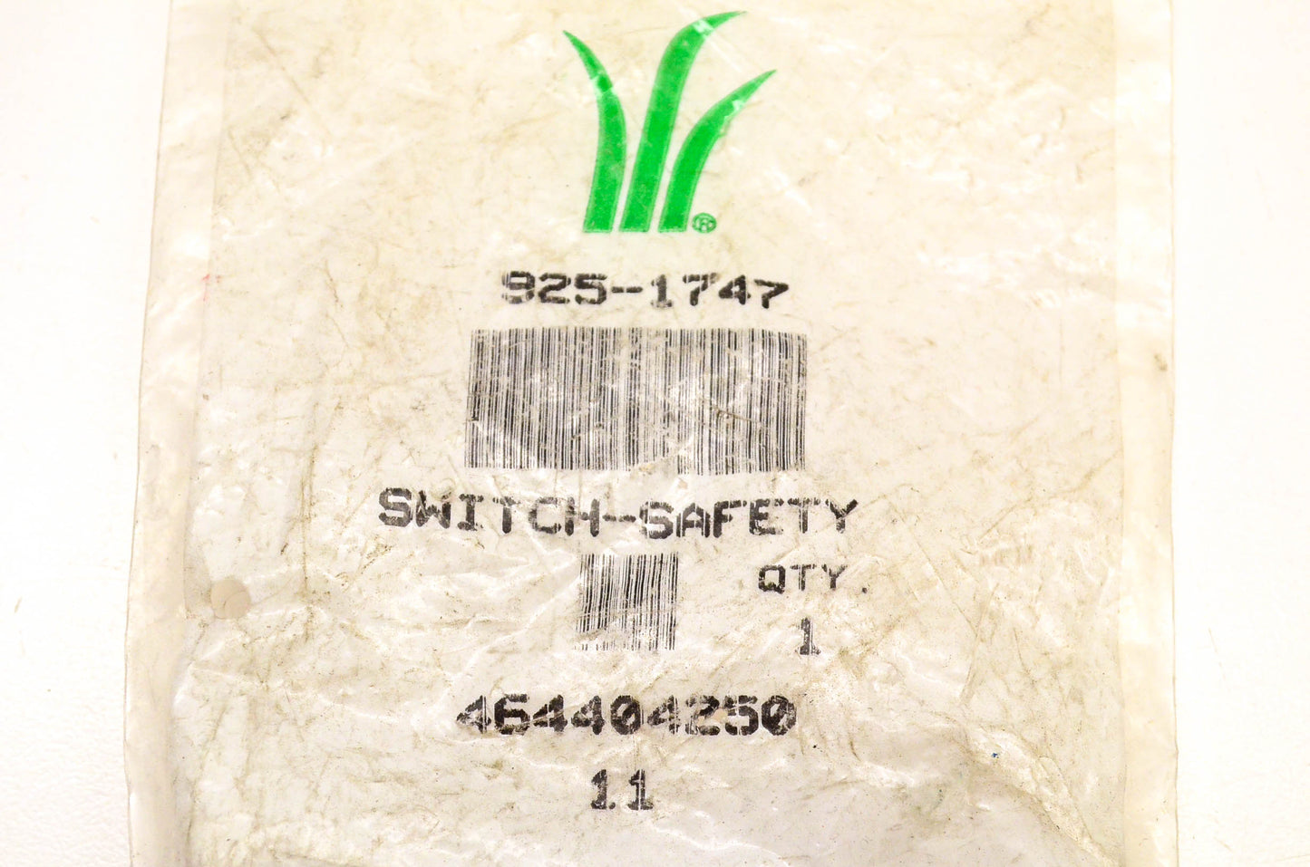 MTD 925-1747 Plunger Switch NOS