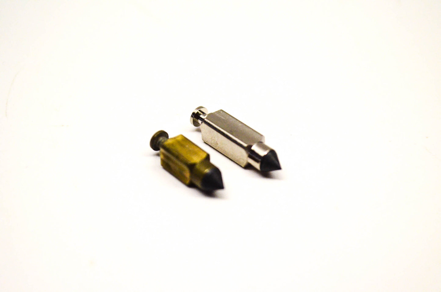 New OEM Briggs & Stratton 808798 Needle Valve Kit NOS