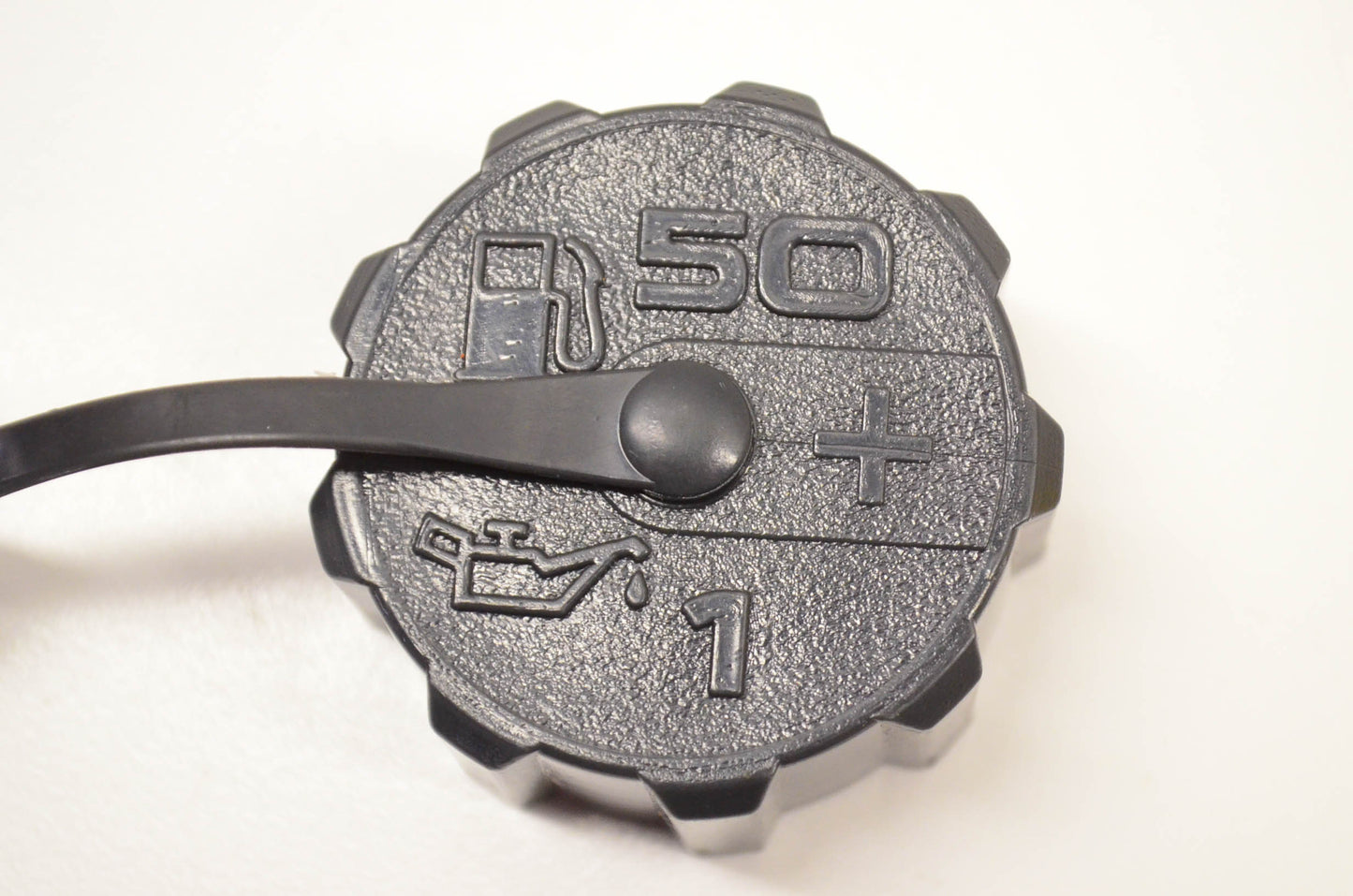 New OEM Husqvarna 695000651, 695 00 06-51 Fuel Cap NOS