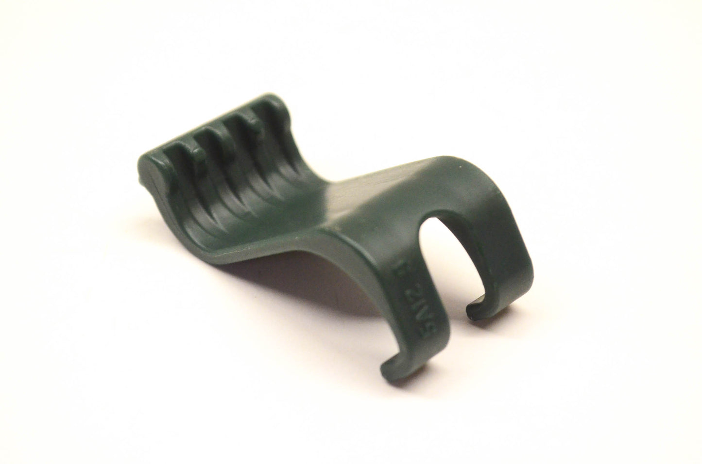 Rubbermaid 5A12 5 Big Max Shed Clip NOS