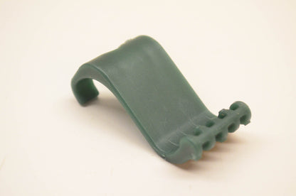 Rubbermaid 5A12 5 Big Max Shed Clip NOS