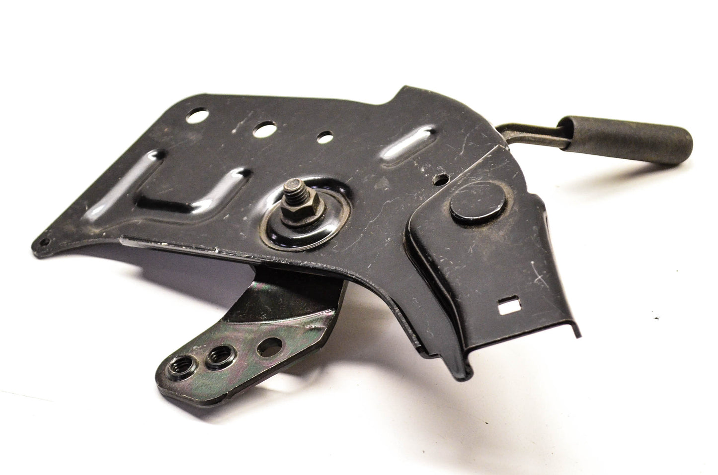 MTD 682-3056A-0691, 6823056A, 88HW Handle Bracket Assembly NOS