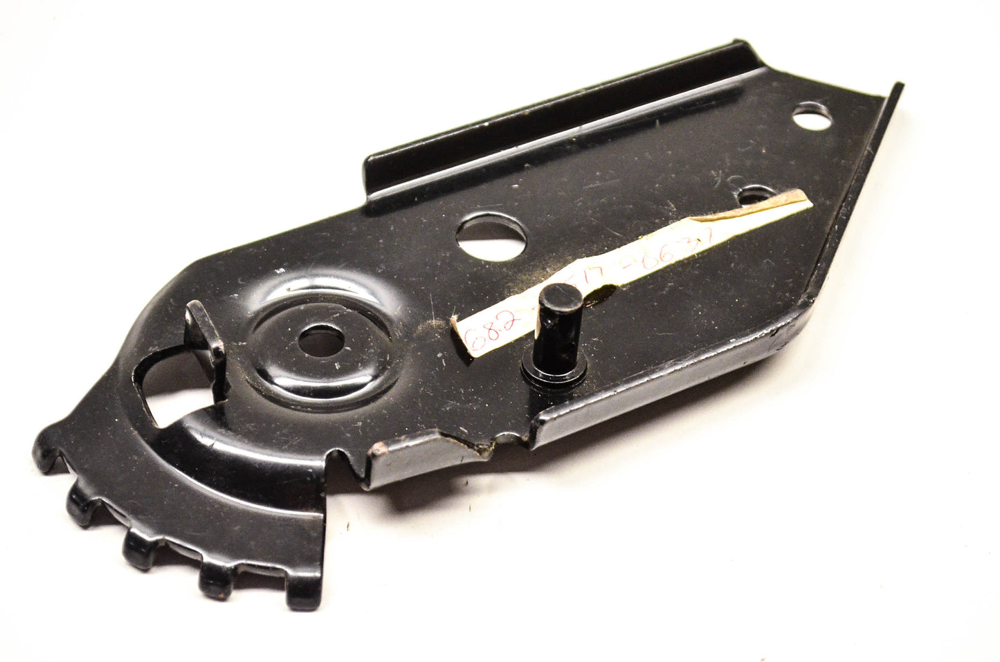 MTD 682-0517-0637 Handle Bracket NOS
